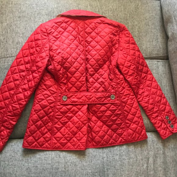 Burberry quilted red womens jacket in Medium - Picture 5 of 6